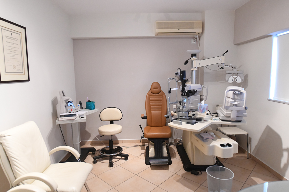 Οφθαλμίατρος Παλλήνη Χρόνη Φωτεινή Χριστίνα Ιατρείο